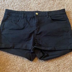 H&M size 4 black shorts